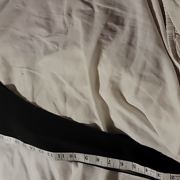 NWT BLACK SARONG  SCARF WITH GENEROUS SIZING FOR STYLING. XL - Picture 6 of 9